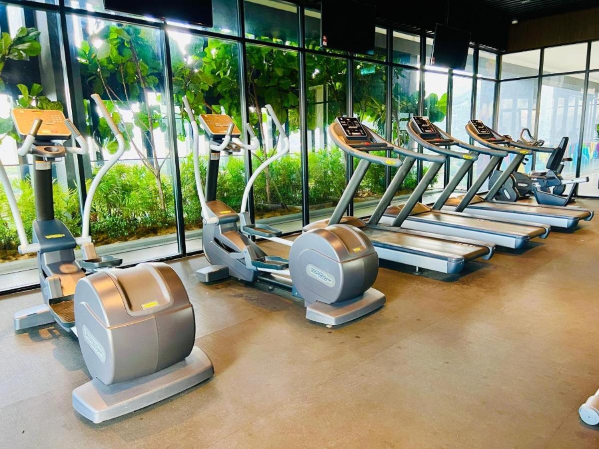 Beacon Executive Premium Suite จอร์จทาวน์ ภายนอก รูปภาพ